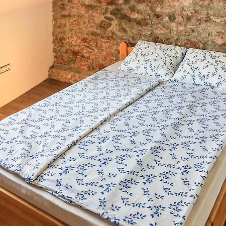 Nyaraló Nice In W/ Wifi And 3 Bedrooms *